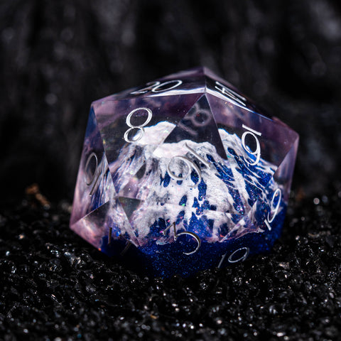 URWizards D&D Würfelset mit Kunstharzgravur, Mysterious Realm – Sakura Fuji Yama