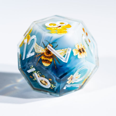 Inner-dice Handmade Sharp Edge Resin Dice Set -Bees- - Urwizards