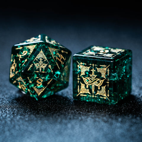 Set di dadi incisi in vetro smeraldo URWizards Blast in stile Assassino