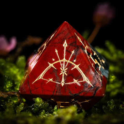 Set di dadi incisi in pietra di sangue di URWizards D&D Eclissi lunare