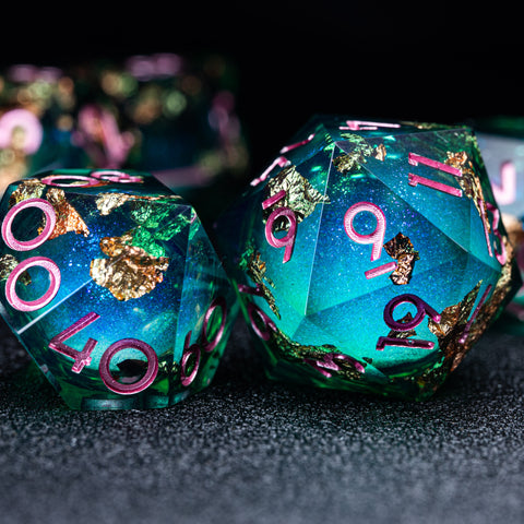 URWizards D&D Emerald Liquid Heart Resin Engraved Dice Set Copper Flakes - Urwizards