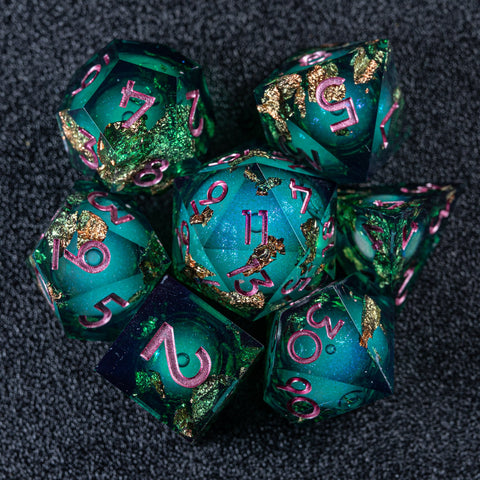 URWizards D&D Emerald Liquid Heart Resin Engraved Dice Set Copper Flakes - Urwizards