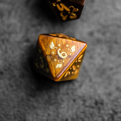 URWizards Dnd Engraved Yellow Tiger's Eye Dice Set Meow Style - Urwizards