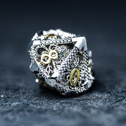 URWizards D&D Hollowed Metal Dice Set Cthulhu Silver - Urwizards