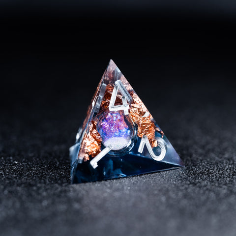 URWizards D&D Starry Liquid Heart Resin Engraved Dice Set Copper Flakes - Urwizards