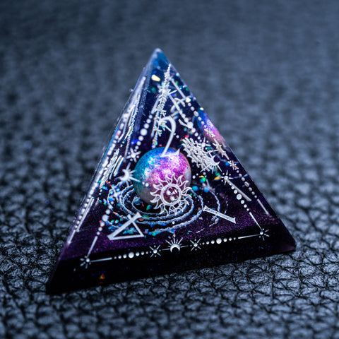URWizards D&D Resin Dawn Glitter Engraved Dice Set Tarot Style - Urwizards