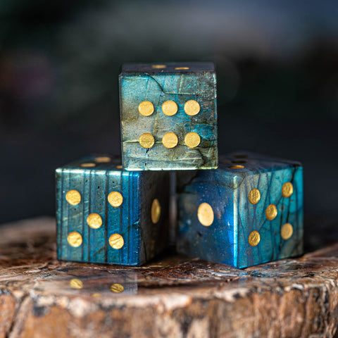 URWizards Dnd Engraved Labradorite D6 Dice - Urwizards