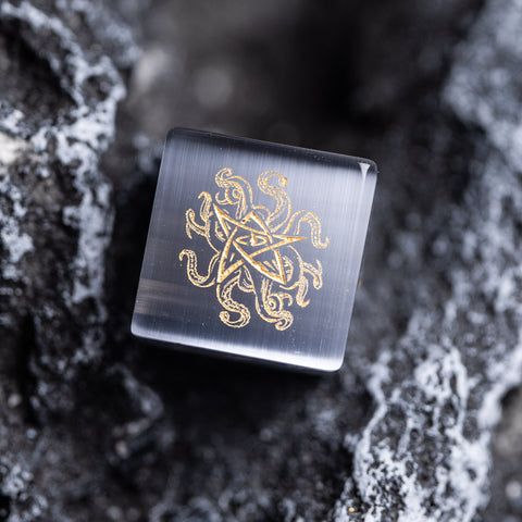 URWizards Dnd Engraved Grey Cat's Eye Stone Dice Set Cthulhu Style - Urwizards