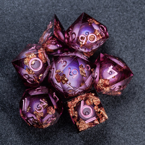 URWizards D&D Wine Liquid Heart Resin Engraved Dice Set Copper Flakes - Urwizards