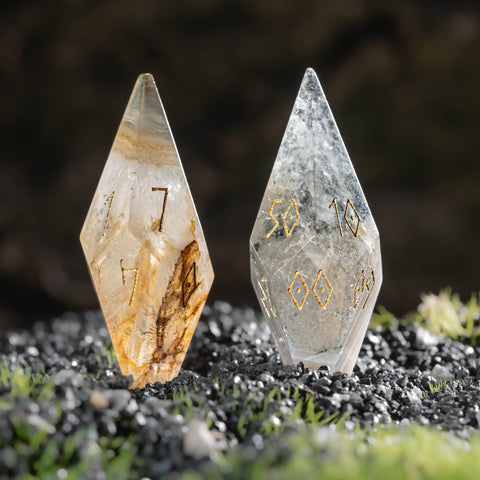 URWizards D&D Agate: Chalcedony–Quartz Transition Zone Dice Set Crystal Shape