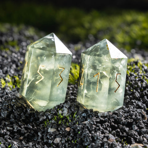 URWizards D&D Prehnite Gemstone Dice Set Crystal Shape