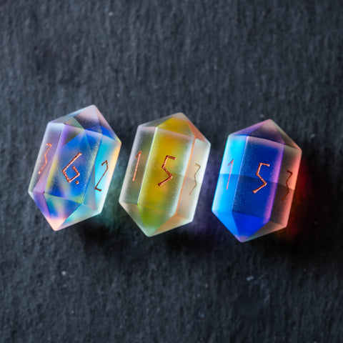 Juego de dados grabados con piedras preciosas de prehnita de URWizards D&amp;D (edición limitada)