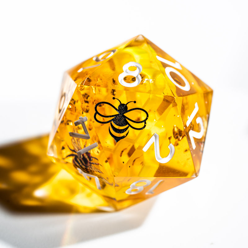 Inner-dice Handmade Sharp Edge Resin Dice Set -Sweet Honey Bees- - Urwizards