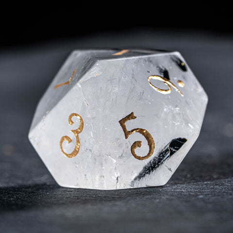 Set di dadi incisi con pietre preziose in legno pietrificato D&amp;D di URWizards