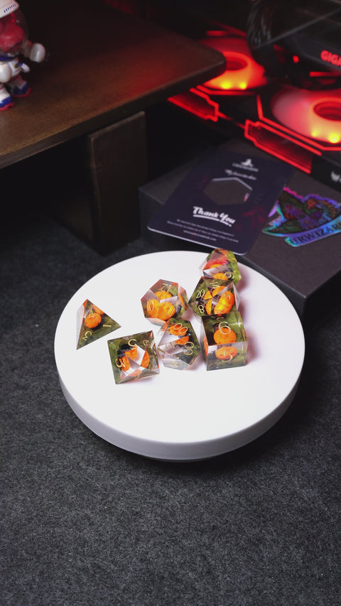 Pumpkin & Grave Resin Dice Set(Glow in the Dark)