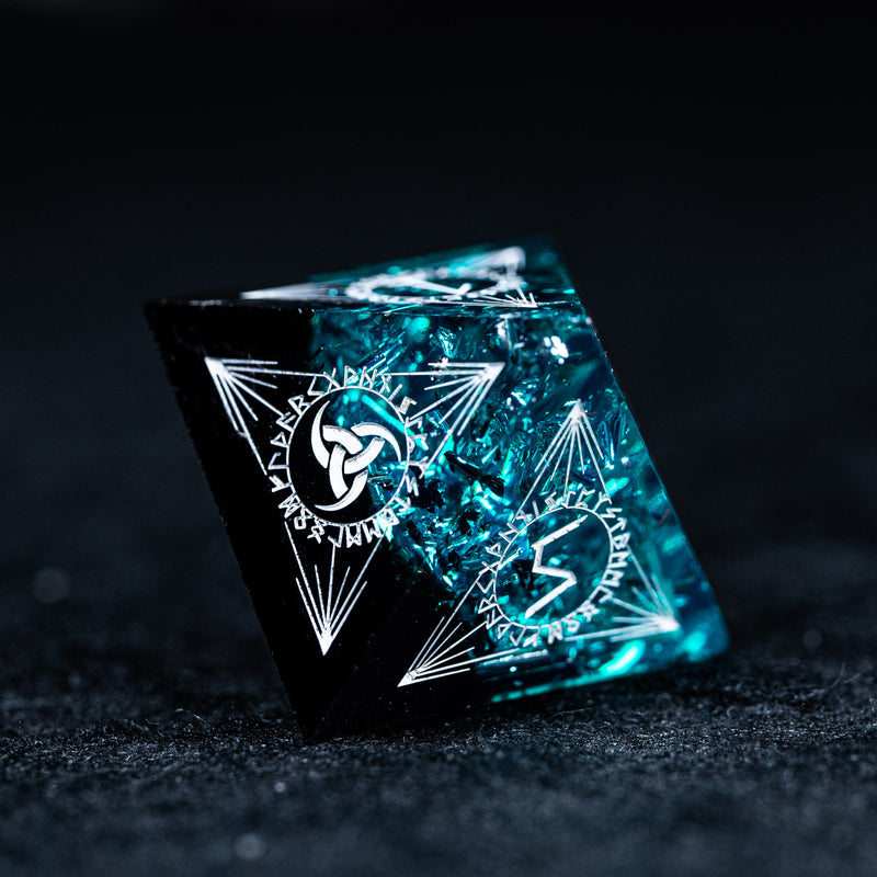 URWizards D&D Resin Ice Glitter Engraved Dice Set Nordic Style - Urwizards